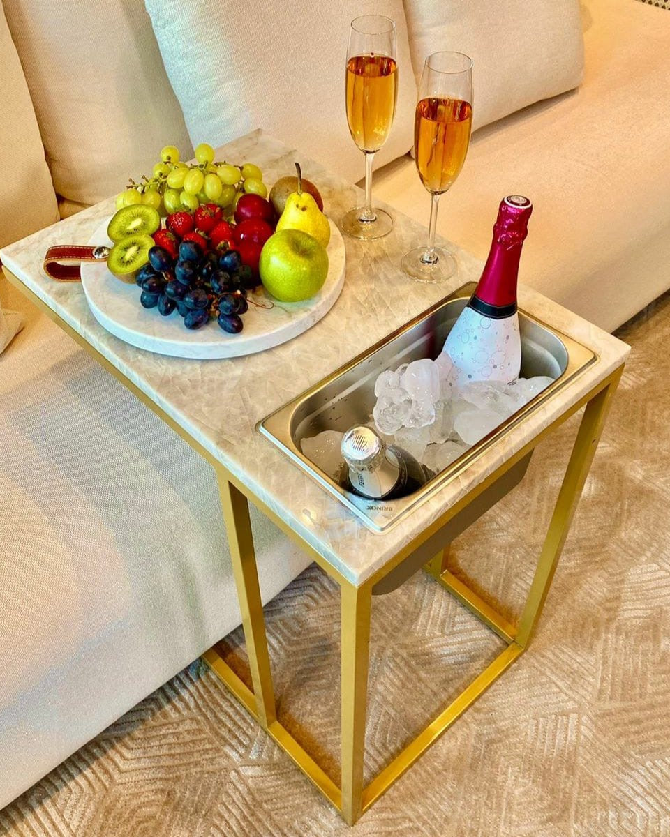 Mesa Gourmet - Quartzito Perla Santana - Base Cor Dourada