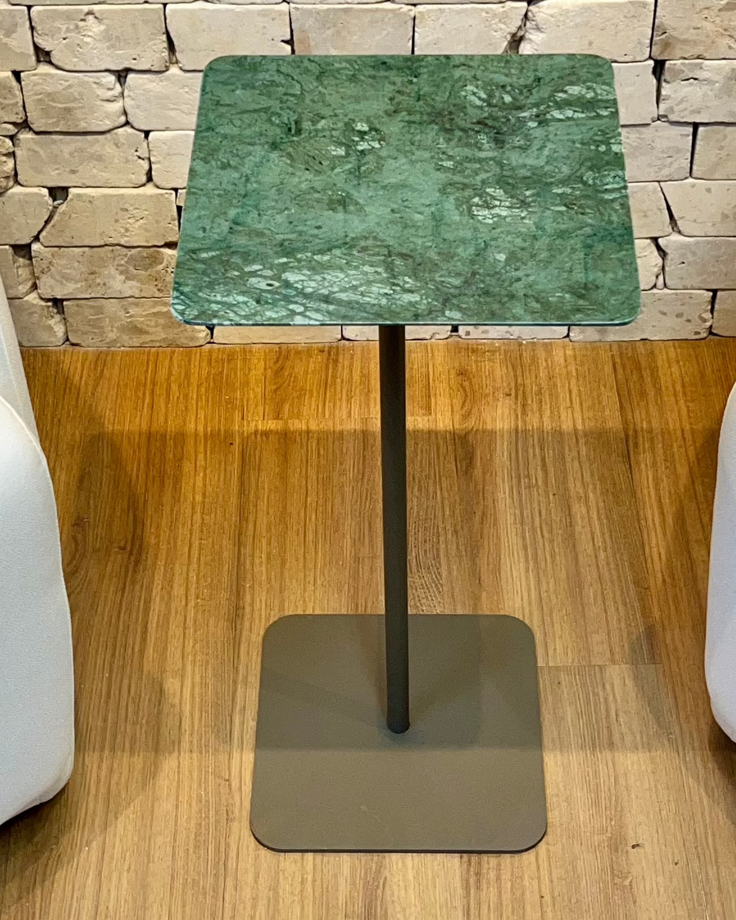 Mesa Quadratto Mármore Verde Guatemala