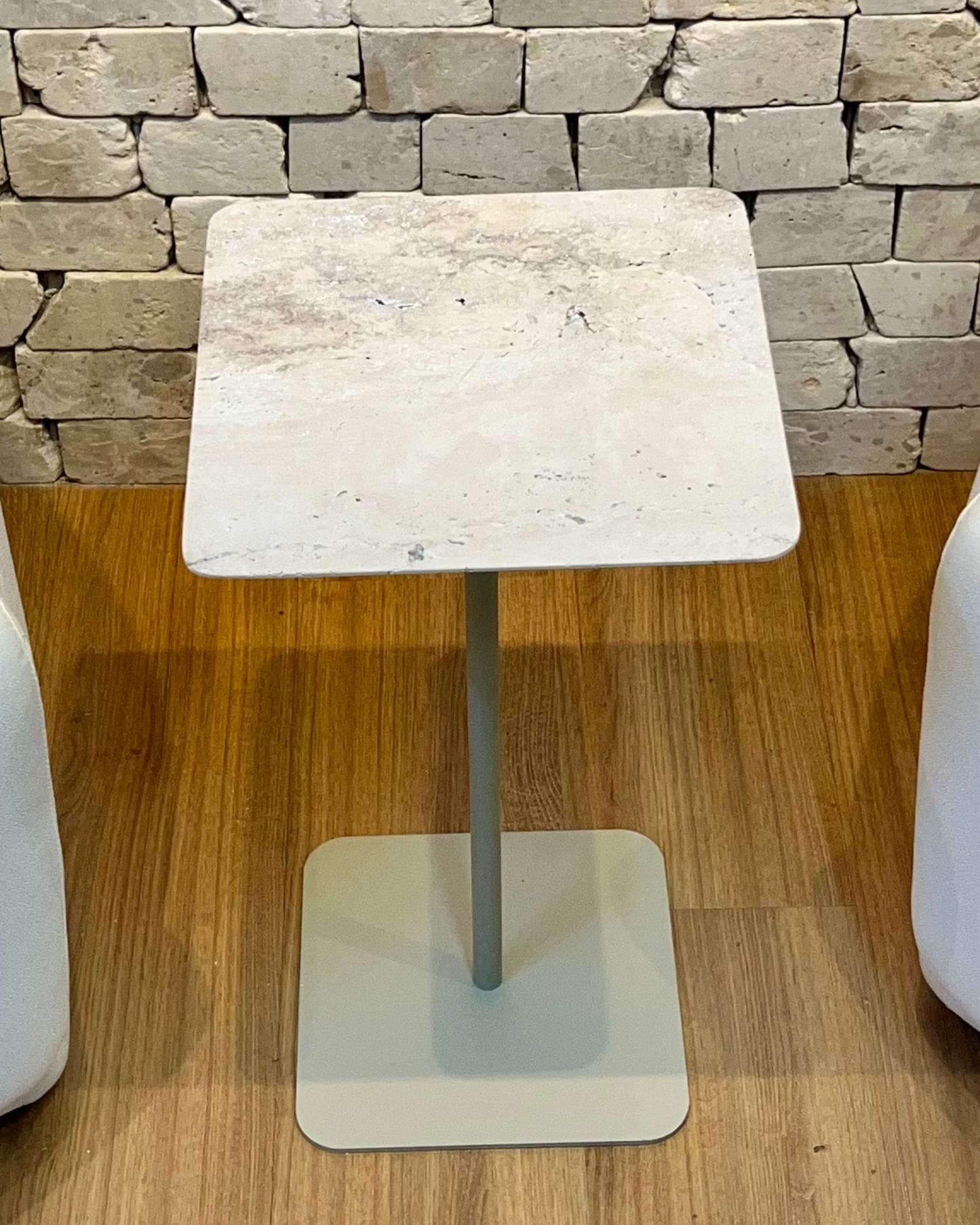 Mesa Quadratto Mármore Travertino Romano