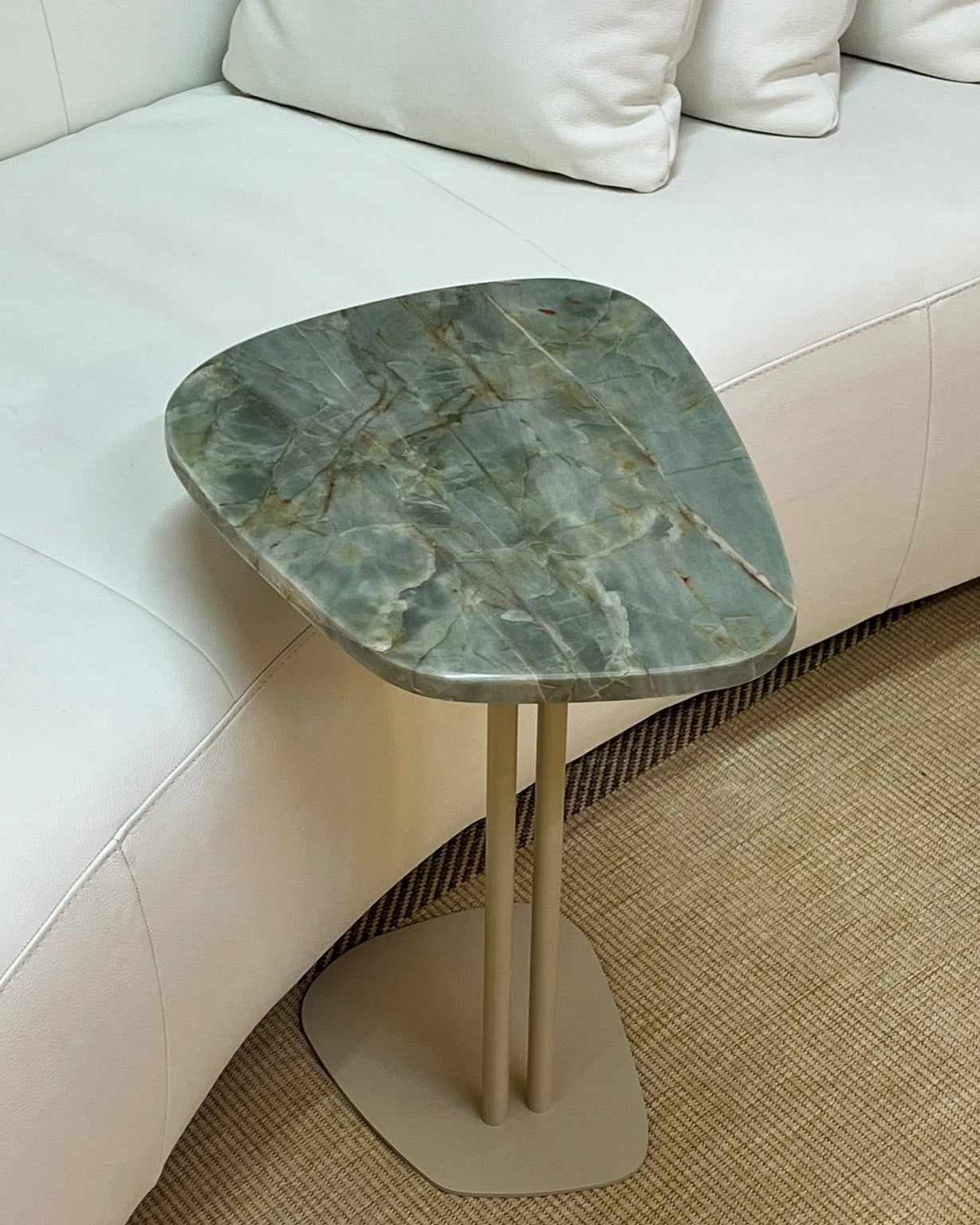 Mesa Concha Quartzito Verde Esmeralda