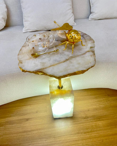 Mesa de Apoio e Luminária Quartzito Crystallus Gold