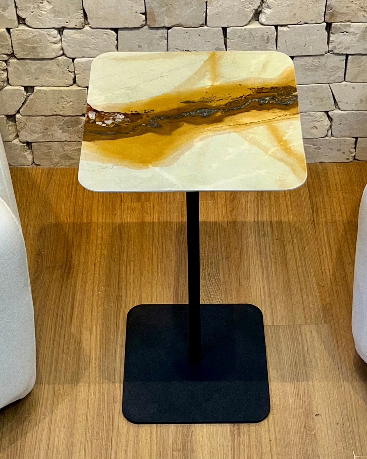 Mesa Quadratto Quartzito Terracota Imperial