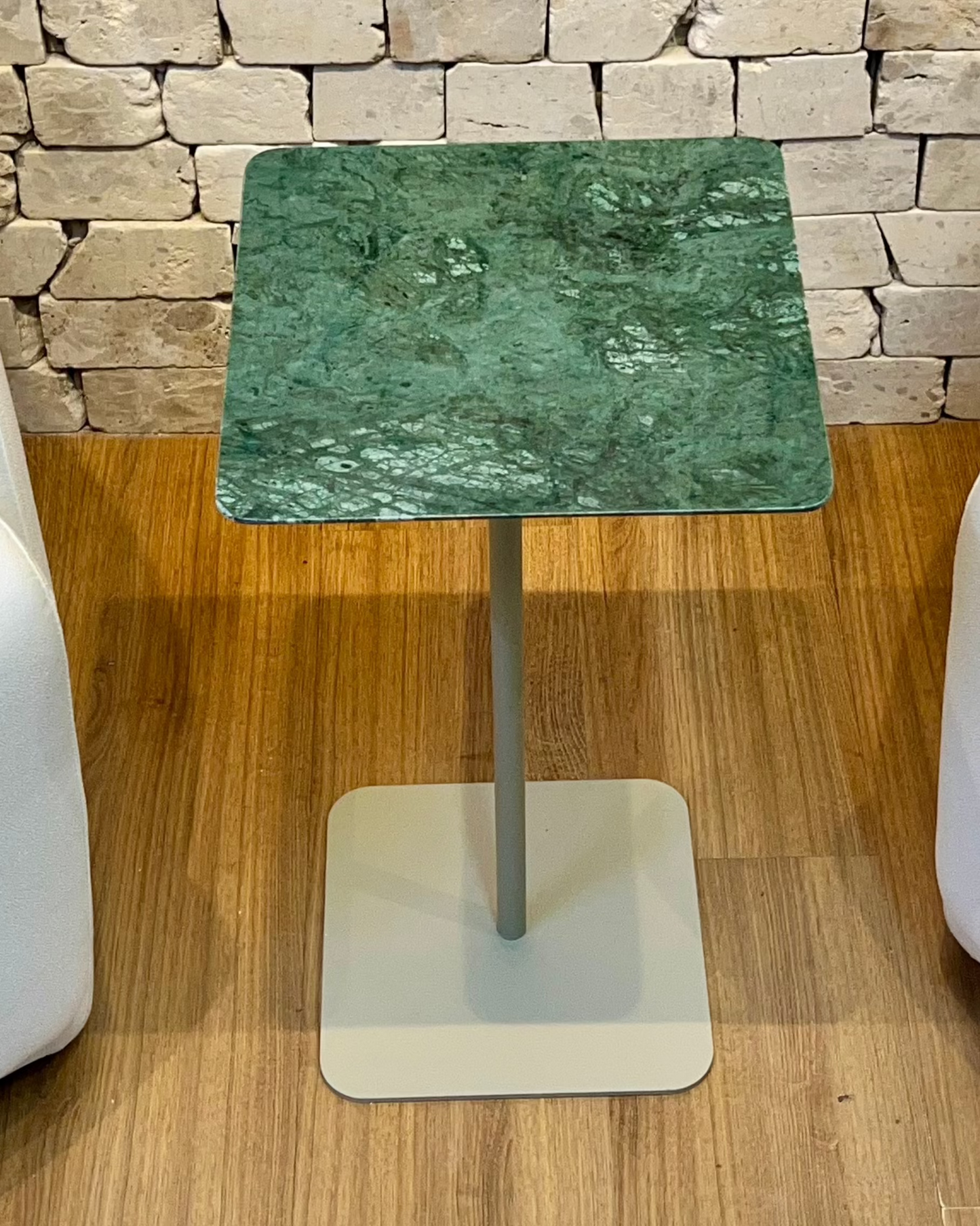 Mesa Quadratto Mármore Verde Guatemala