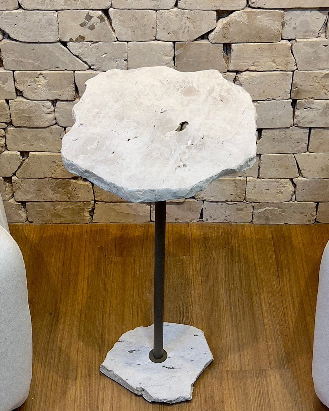 Mesa Orgânica Mármore Cappuccino