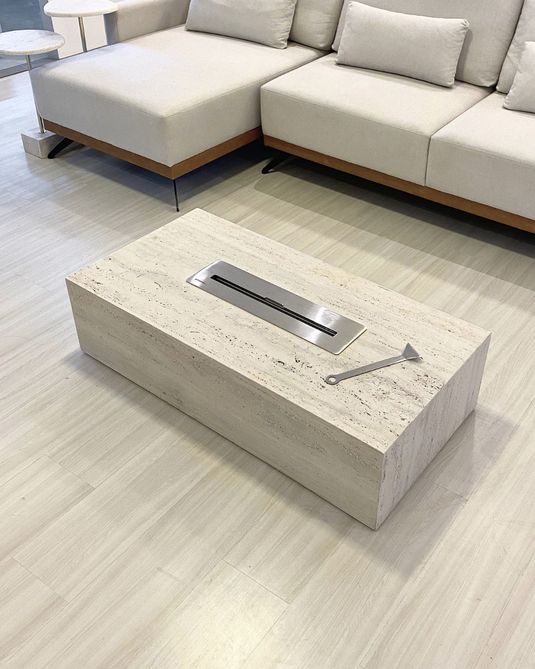 Mesa de Centro com Lareira Mármore Travertino Romano