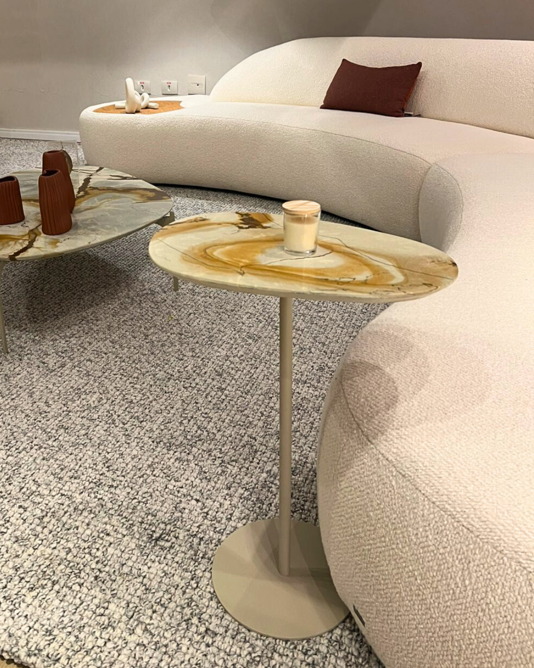 Mesa Tulipa Slim Quartzito Terracota Imperial