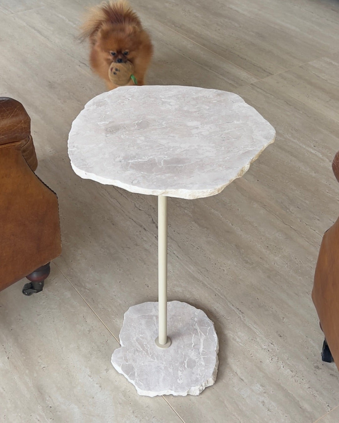 Mesa Orgânica Mármore Cappuccino
