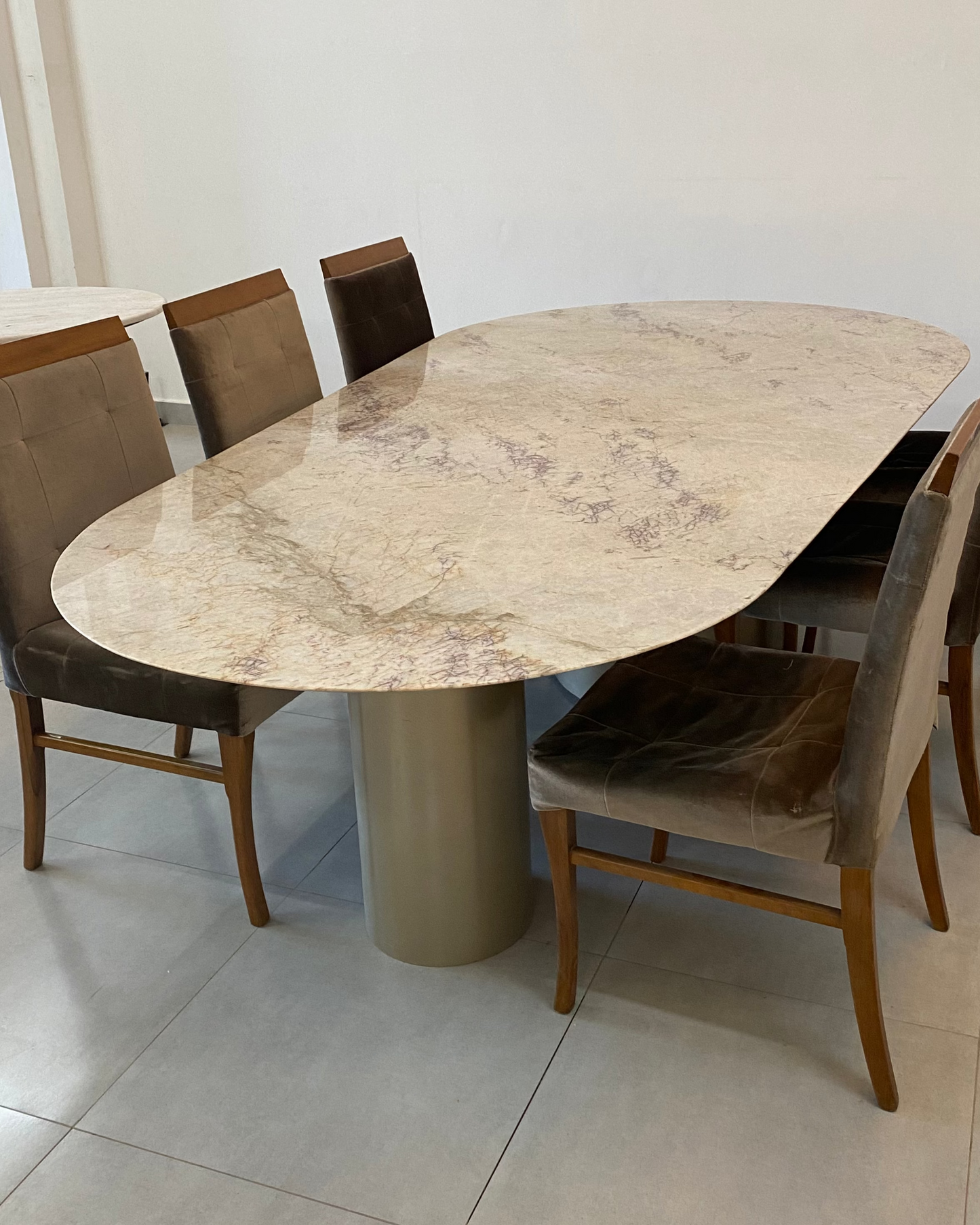 Mesa de Jantar Wine Quartzito Perla Vinhedo