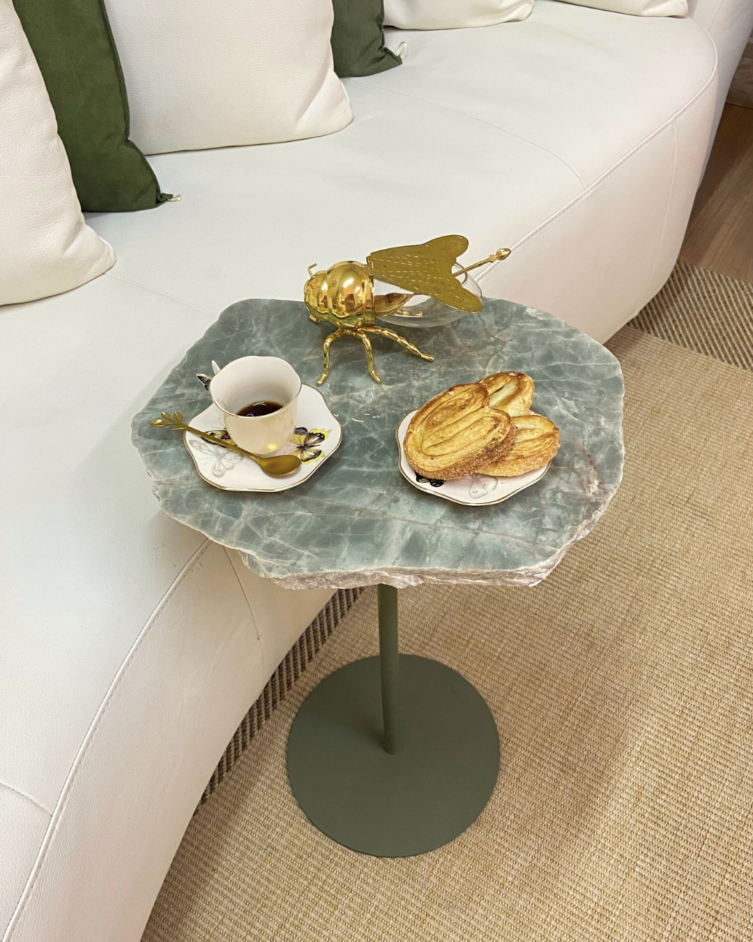 Mesa Orgânica Quartzito Verde Esmeralda
