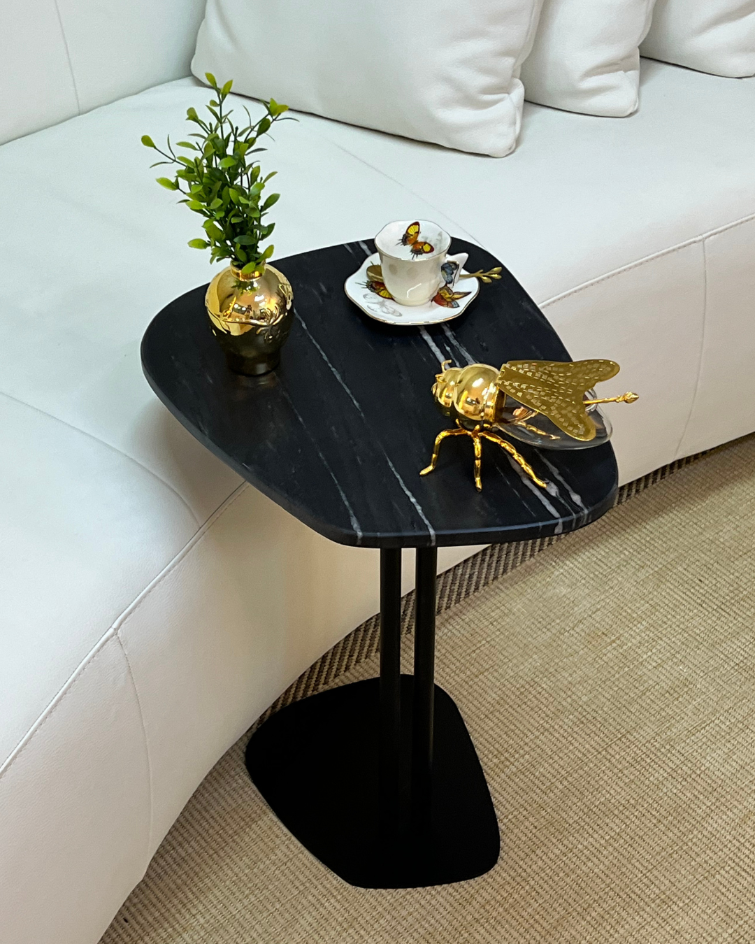 Mesa Concha Mármore Nero Striatto