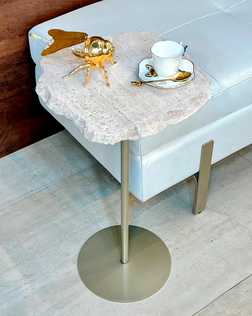 Mesa Zera Orgânica Mármore Travertino Romano