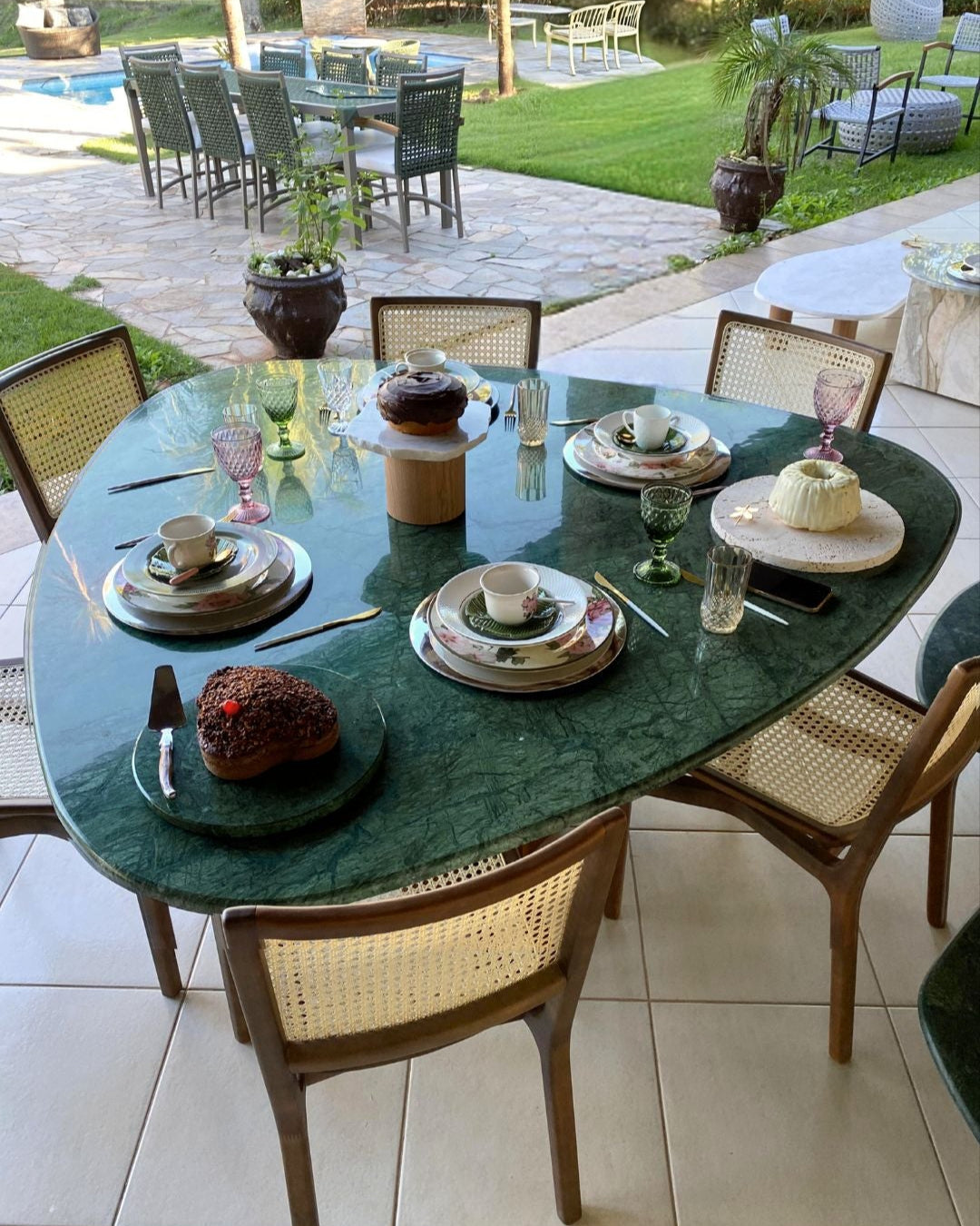 Mesa de Jantar Sangiovese Mármore Verde Guatemala