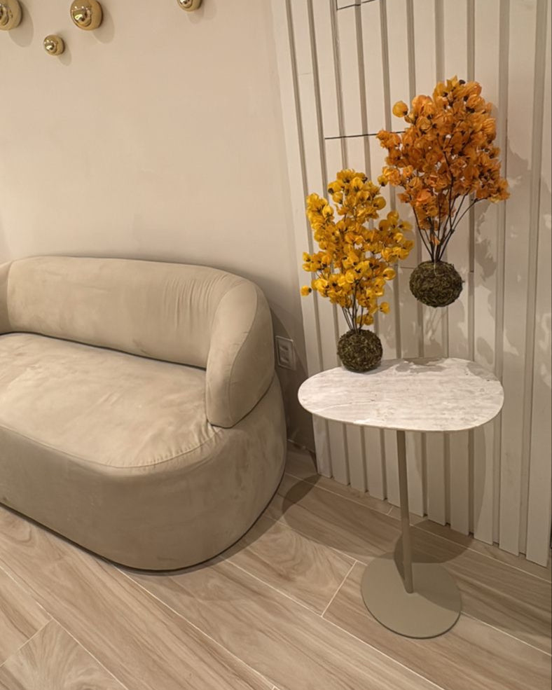 Mesa Tulipa Mármore Cappuccino