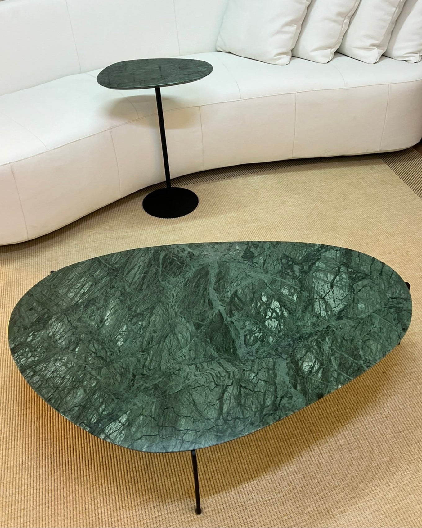 Mesa de Centro Versátille Mármore Verde Guatemala