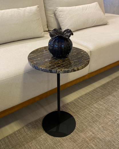 Mesa Zera Granito Golden Galaxy