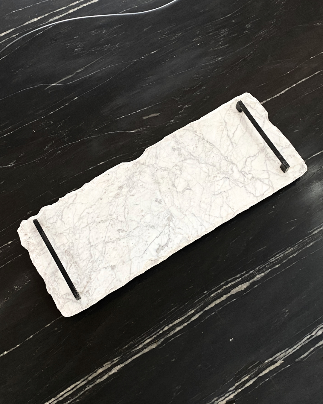 Bandeja Multifuncional Orgânica Mármore Carrara