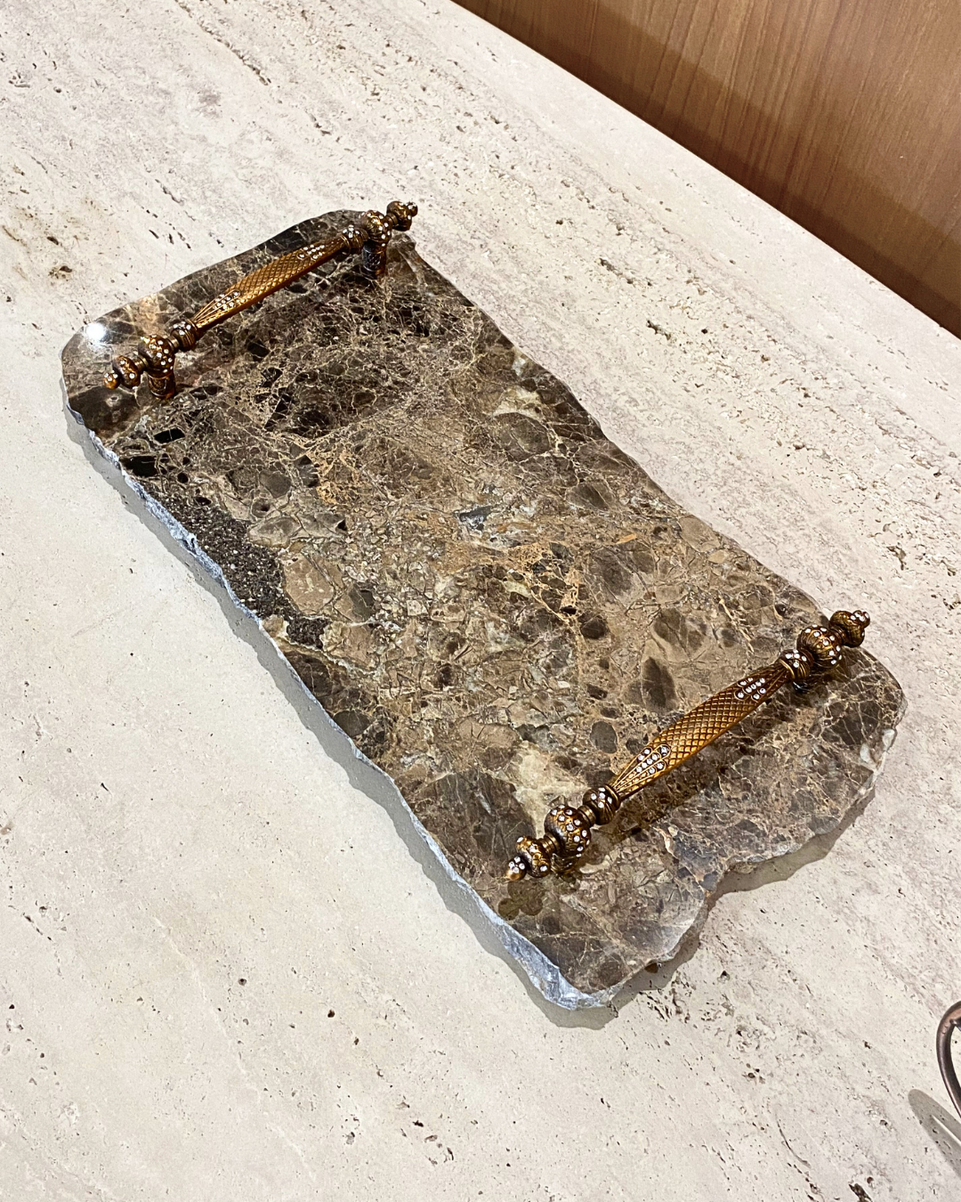 Bandeja Multifuncional Orgânica Mármore Marrom Imperador