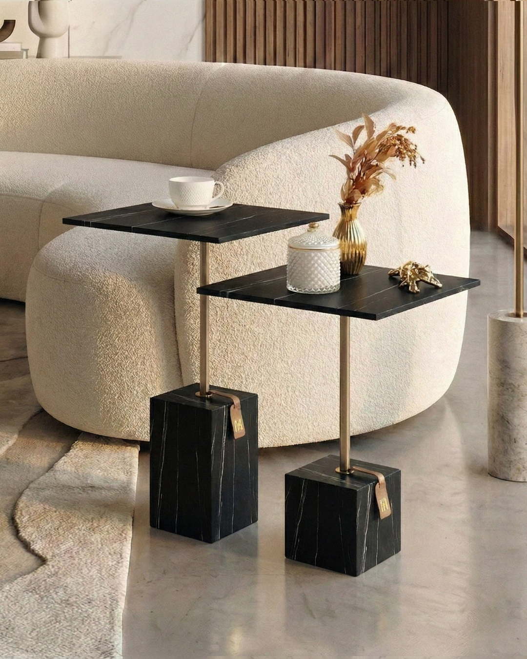 Mesa Lateral Casal Quadratino