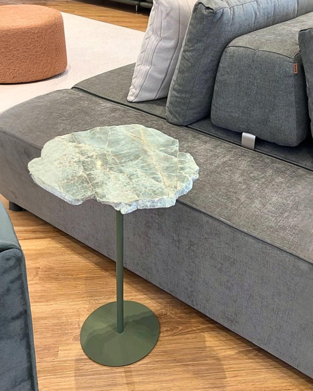 Mesa Orgânica Quartzito Verde Esmeralda